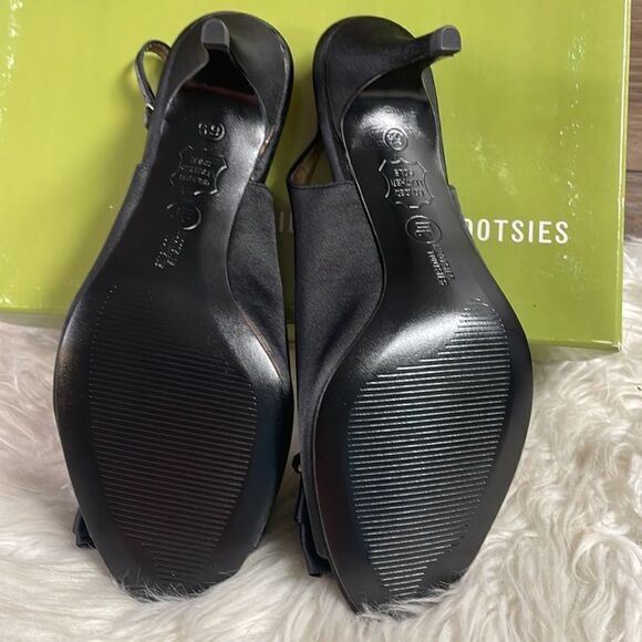 MOOTSIES TOOTSIES Mogiver Peep Toe Embellished Black Slingback Sandals SZ 6 1/2 - Picture 8 of 15